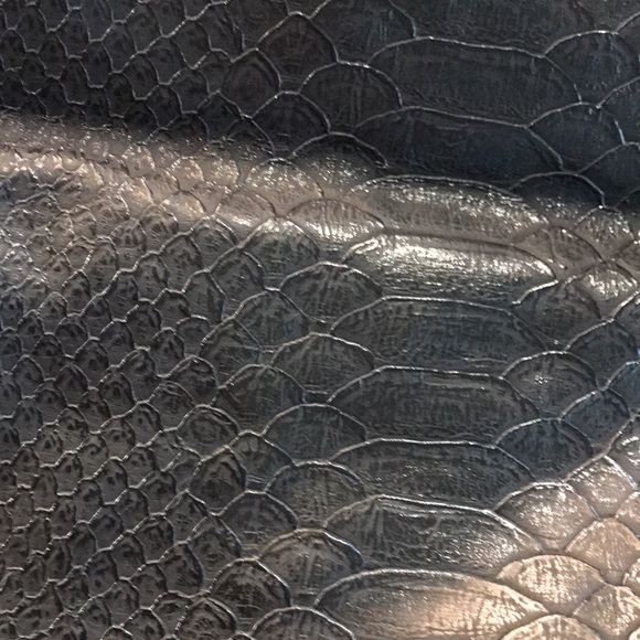 Steve Madden Croc Embossed Clutch - Picture 7 of 9